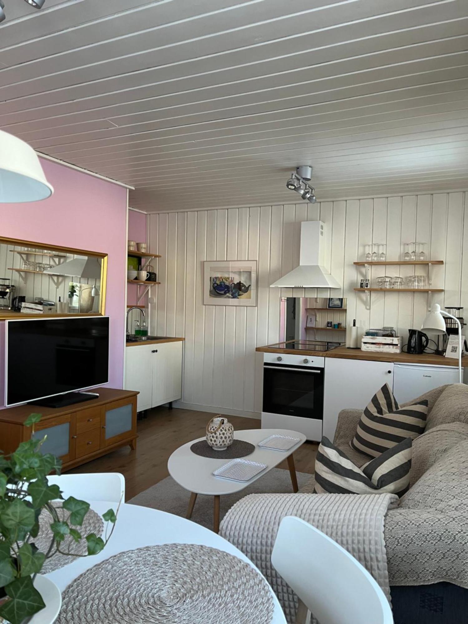 Lilla Groena Huset Pa Garden Хернёсанд Экстерьер фото